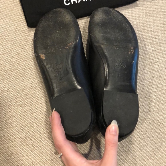 Chanel Black Lambskin Moccasin Loafers - Picture 5 of 10